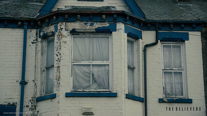 de grey street, maison, house, épisode, saison 3, angleterre, enquête, paranormal, the believers,