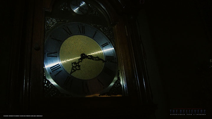 de grey street, maison, house, épisode, saison 3, angleterre, enquête, paranormal, the believers,